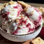 no-churn strawberry cheesecake ice cream - featured image