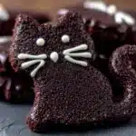 black cat sugar cookies - featured image